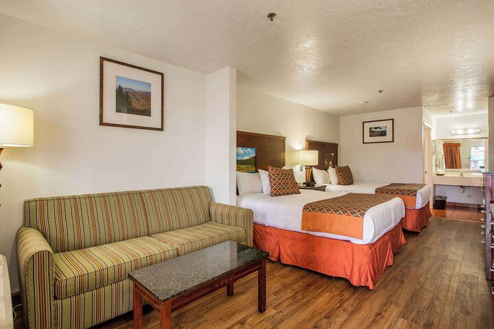 Room 20 of 34