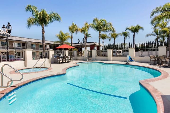 Pool 3 of 26