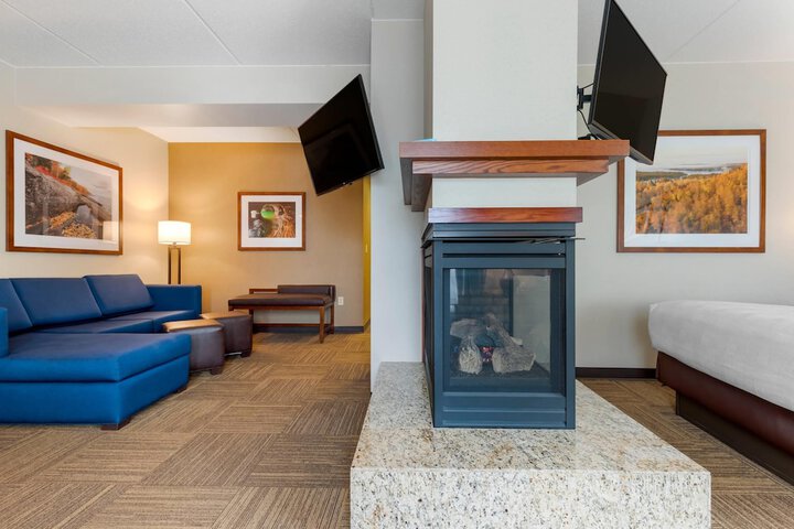 Lift Bridge Lodge an Ascend Collection Hotel