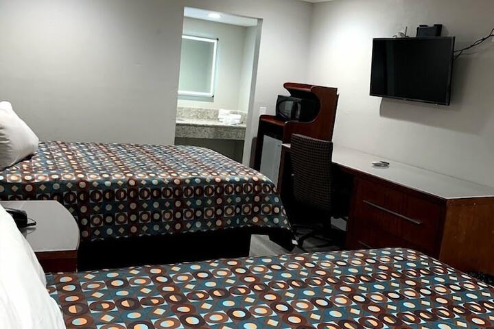 Room 49 of 69