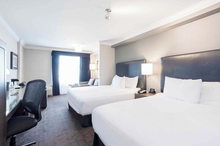 Sandman Signature Prince George Hotel