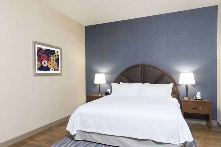 Room 34 of 66