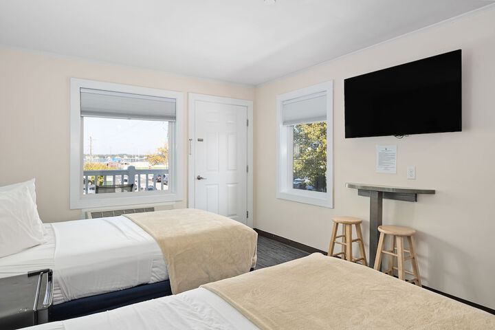 Room 28 of 44