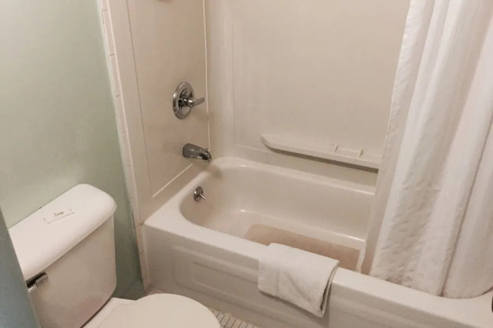 EXECUTIVE INN MARIANNA