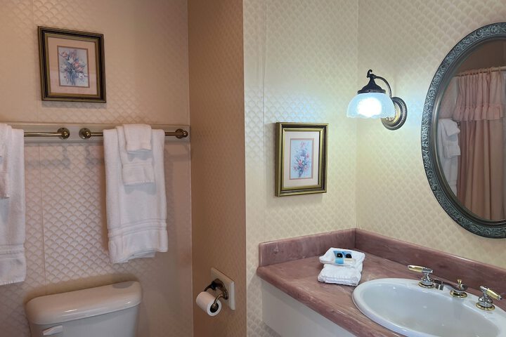 Strawtown Inn & Events