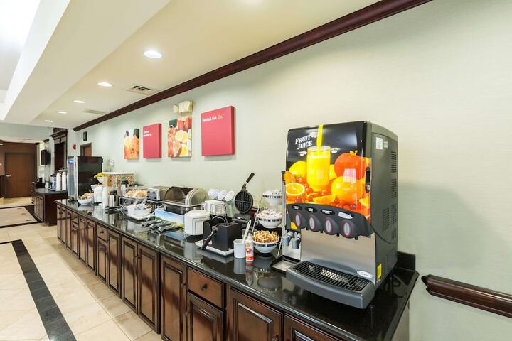 Breakfast/Coffee Service 37 of 42
