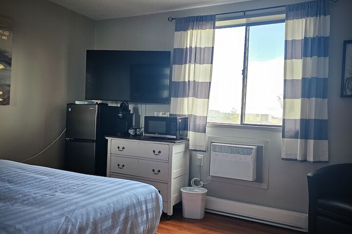 Room 19 of 53