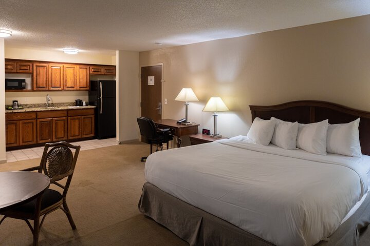 Room 8 of 32