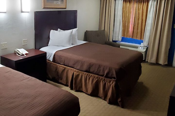 Room 22 of 34
