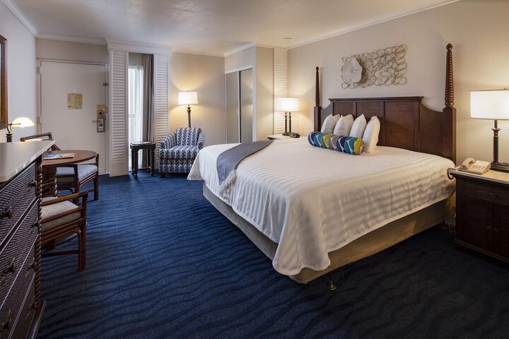 Island Grand at TradeWinds