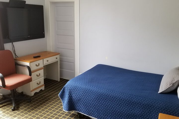 Room 15 of 23