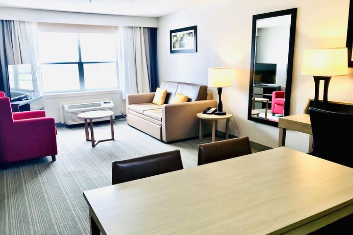 Country Inn & Suites by Radisson Warner Robins, GA