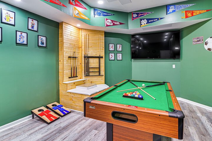Alabama Retreat w / Private Pond Deck & Pool Table