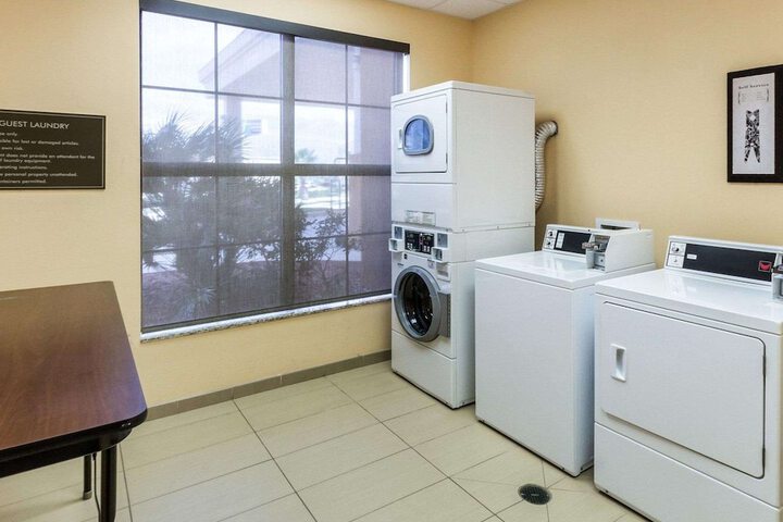 Comfort Suites Cotulla near I-35