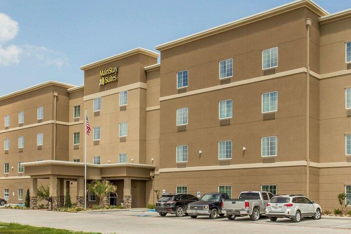 Hotel 2 of 52