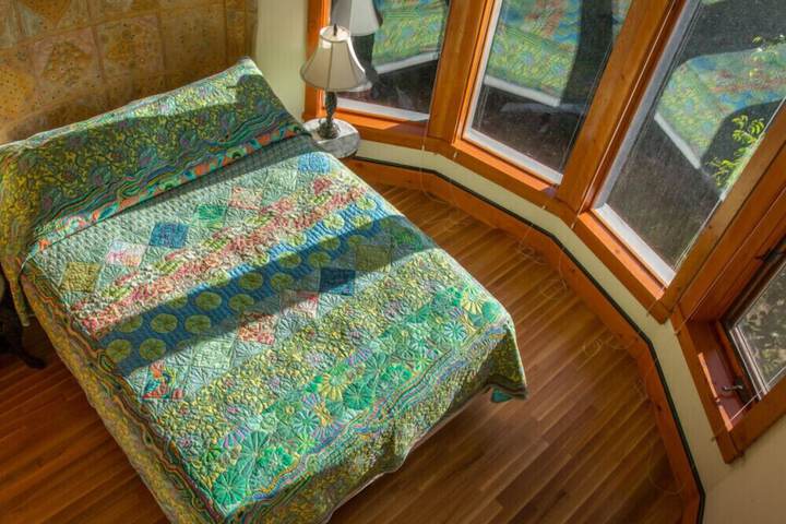 Wisehart Springs Inn