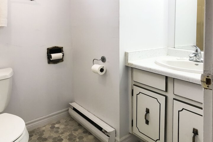 Room 28 of 55