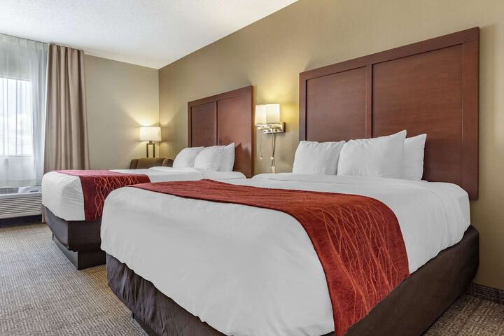 Comfort Inn & Suites Streetsboro - Kent
