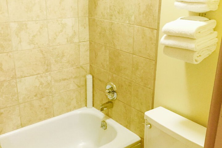 Room 13 of 25