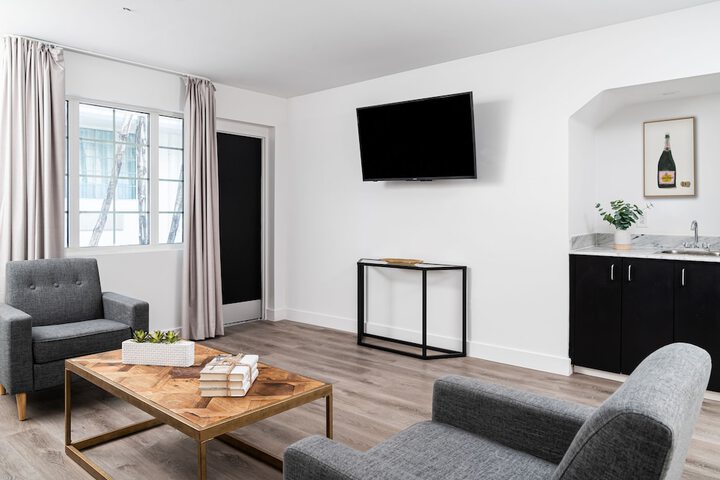 Room 14 of 35