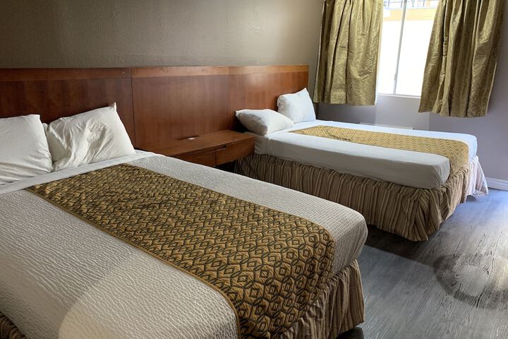 Room 7 of 31
