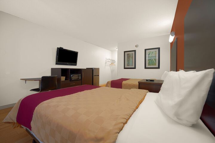 Room 17 of 30