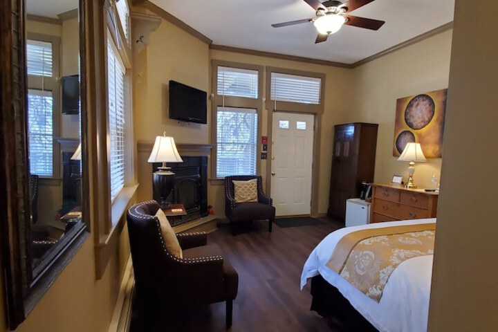 Room 17 of 73