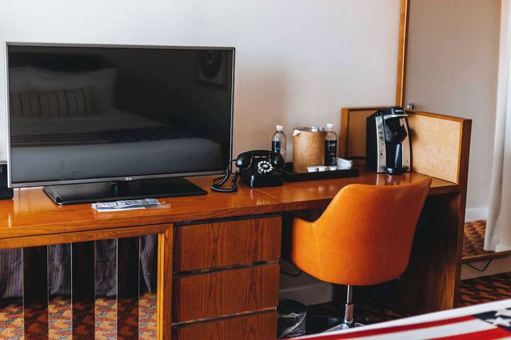 Room 29 of 51