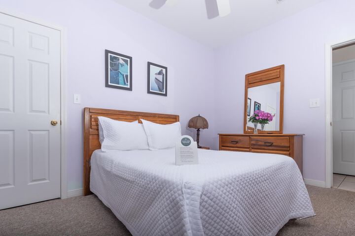 Room 9 of 25