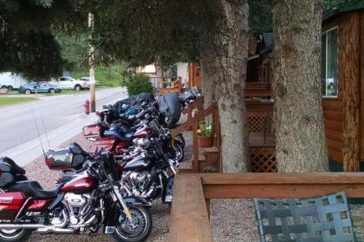 Allen Gulch Cabins