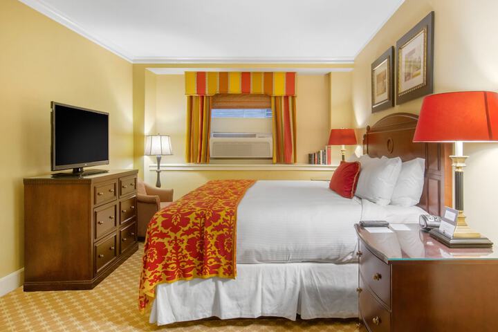 Room 106 of 139
