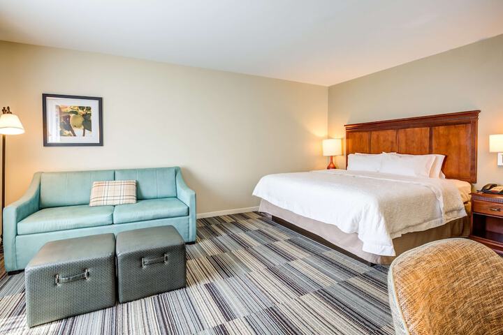 Hampton Inn & Suites Westford-Chelmsford