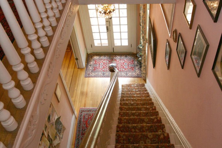 Camellia Inn