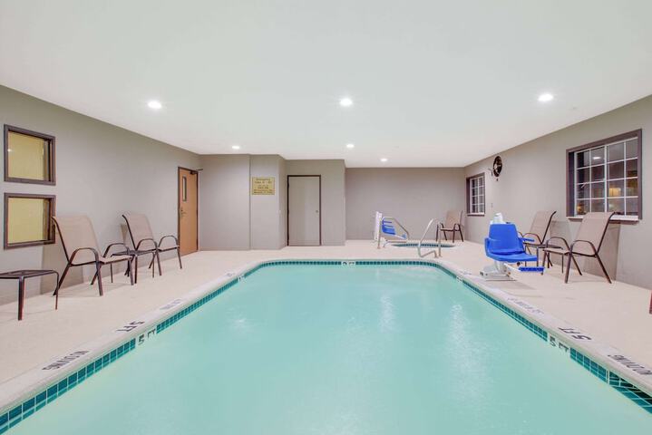 Days Inn by Wyndham Mesquite Rodeo TX