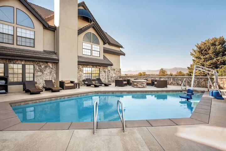 Pool 5 of 112