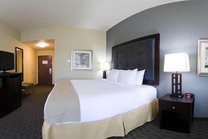 Holiday Inn Express Hotel & Suites Waycross by IHG