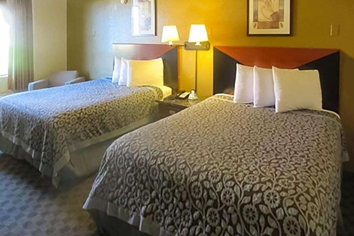 Room 12 of 31
