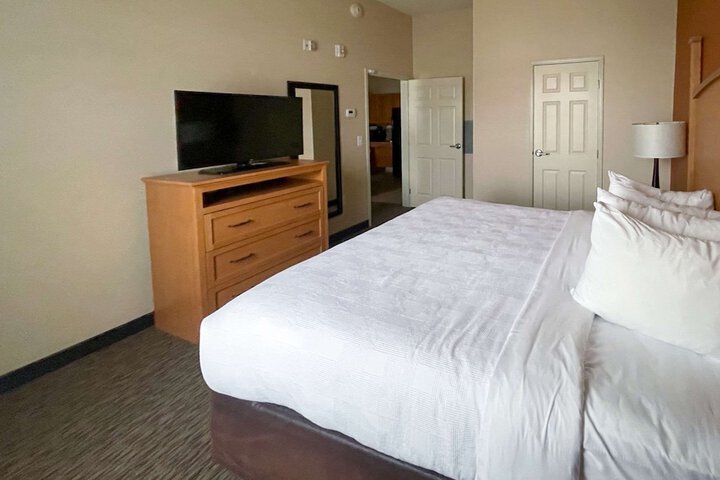 Room 26 of 43
