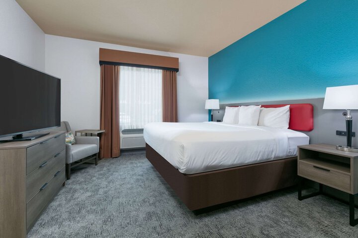 Room 13 of 29