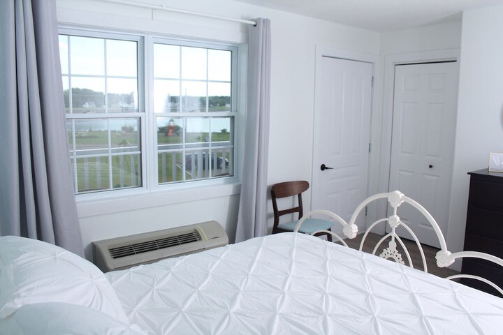 Room 47 of 144