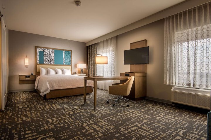Hampton Inn & Suites Dallas-The Colony TX