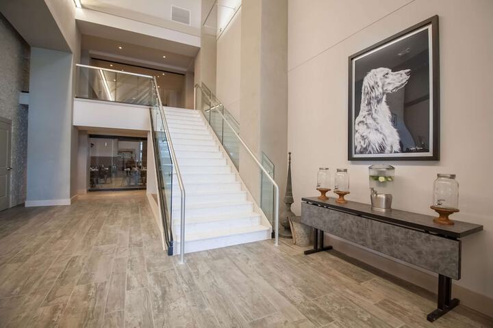 Hotel Renovo Des Moines UrbandaleTapestry Collection Hilton