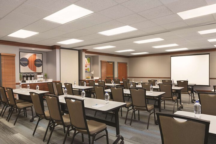 HYATT house Boston / Burlington