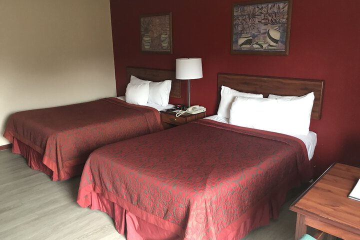 Days Inn by Wyndham Hillsboro