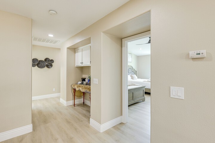 Mtn-view Gem w / Private Yard: Luxe Beaumont Home