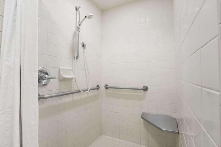 Room 6 of 20