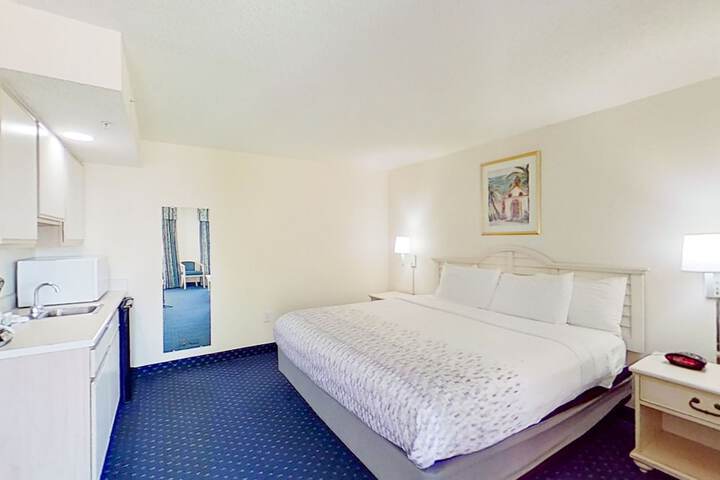 Room 54 of 118
