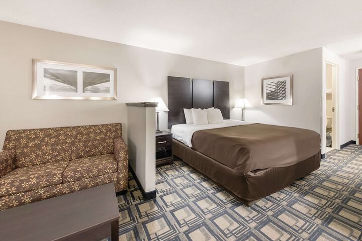 Room 44 of 60