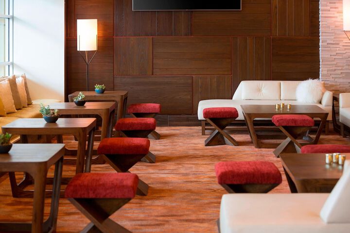 Hotel Interior 7 of 81