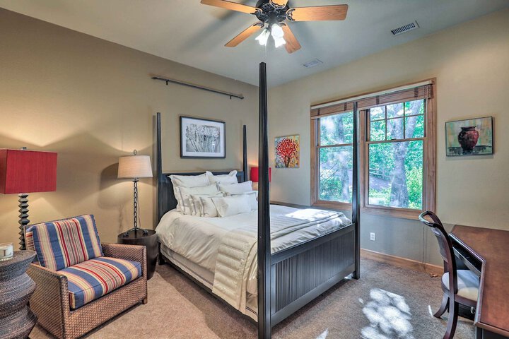 Surrounded by Natl Forest: Condo w / Majestic View